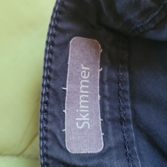 Capris - Picture 5 of 5